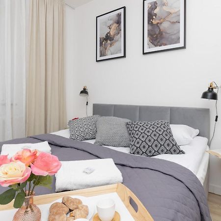 Warsaw Portofino Apartment By Noclegi Renters Exterior photo